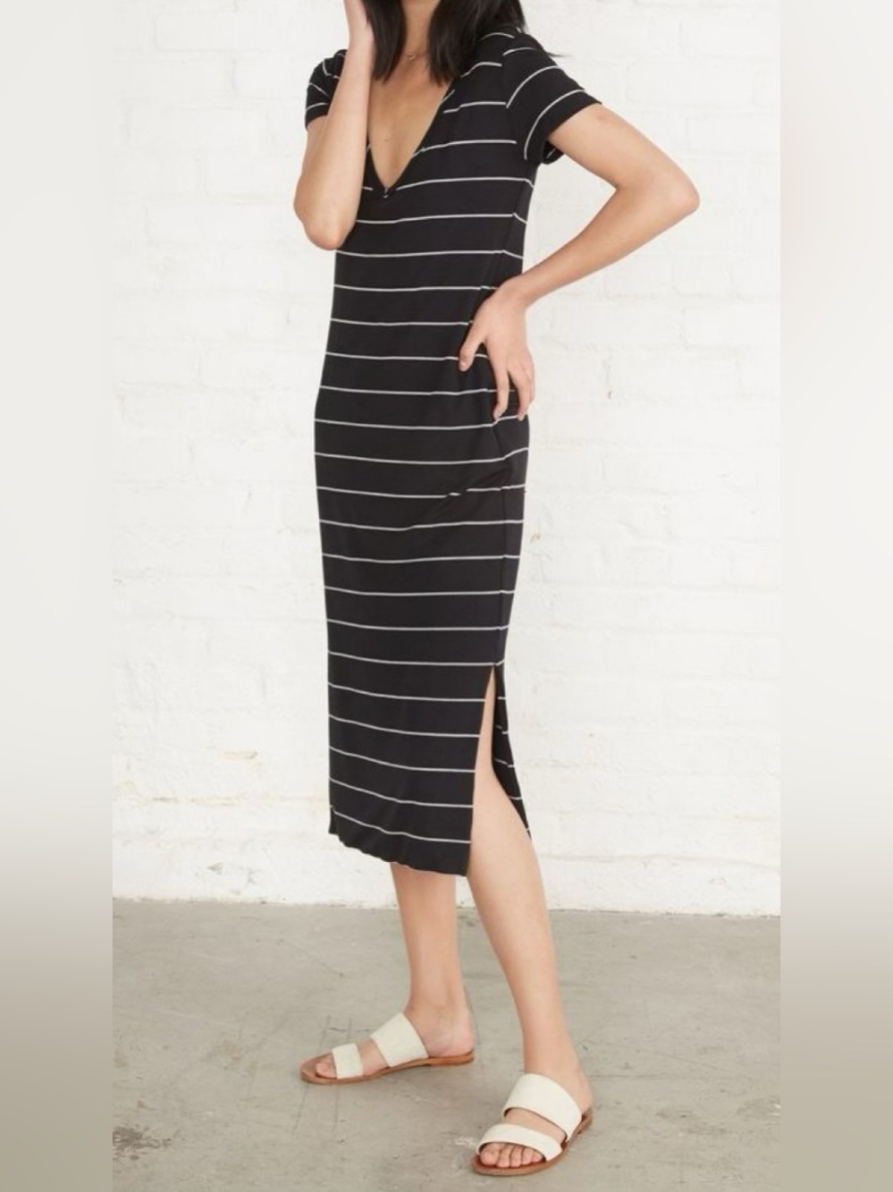 Amour Vert Black Striped V-Neck Midi Dress Super Soft Modal Size S